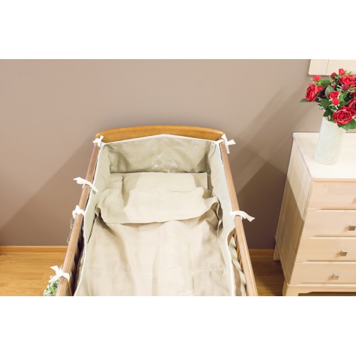 Linen bedding